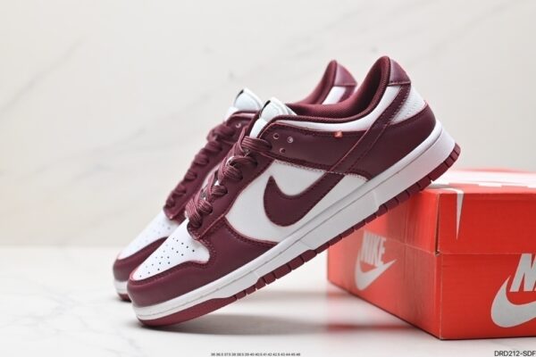 Nike Dunk Low Retro