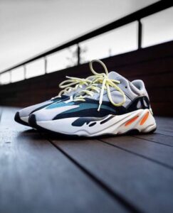 Yeezy Boost 700 V1 Wave Runner – Image 3