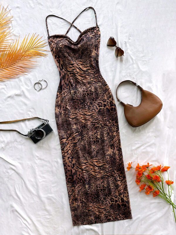 SHEIN WYWH Robe dos nu à bretelles spaghetti imprimée grande taille pour femme, décontractée, vacances à fleurs avec encolure drapée – Image 4