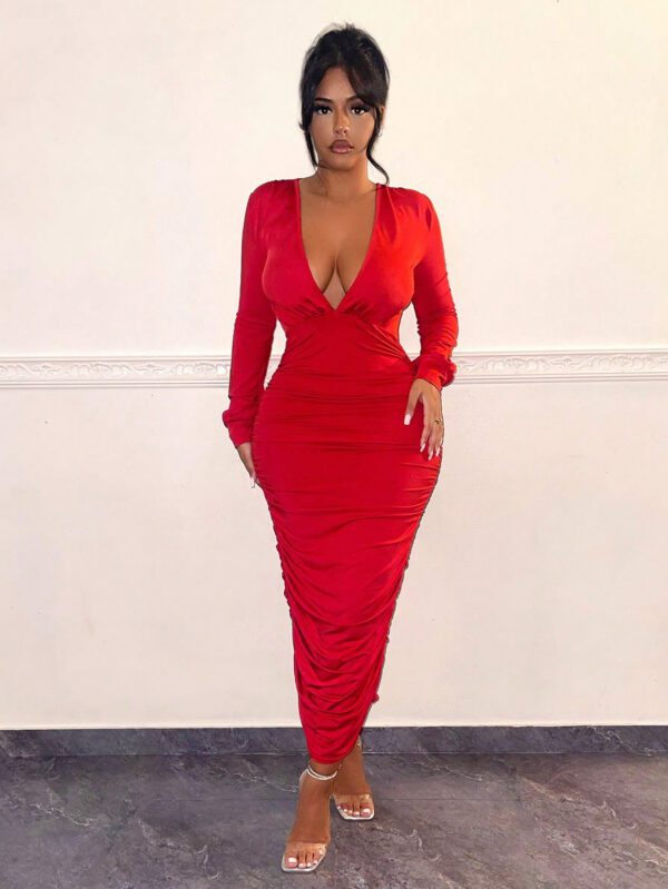 SHEIN SXY Robe de cocktail rouge sexy plissée à encolure en V pour femmes, pour la fête du Nouvel An – Image 4