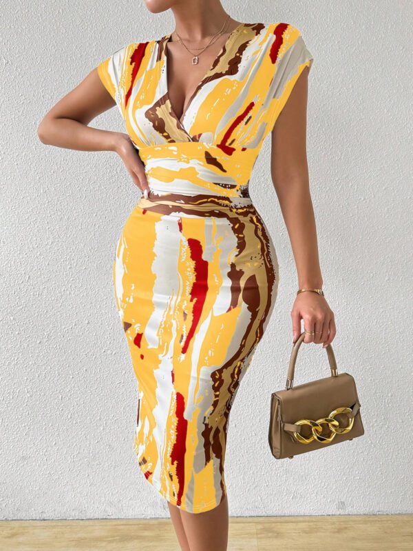 SHEIN Clasi Robe Moulante Mi-longue À Imprimé Asymétrique Pour Femmes, Cintrée À La Taille, Col En V Profond, Été – Image 5