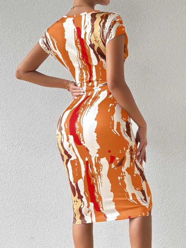 SHEIN Clasi Robe Moulante Mi-longue À Imprimé Asymétrique Pour Femmes, Cintrée À La Taille, Col En V Profond, Été – Image 10