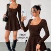 SHEIN PETITE Femmes Automne, Hiver et Été Rentrée des classes, Campus Sports extérieurs, Yoga d'intérieur, Fitness et Loisirs Quotidiens de base, Polyvalent col carré noir, Évasé à ourlet de feuille de lotus, Haute élasticité, Absorption de l'humidité, Séchage rapide, Fraîcheur, Tissu fonctionnel et confortable, Couleur unie, Avec poches, Anti-exposition Combinaison-culotte