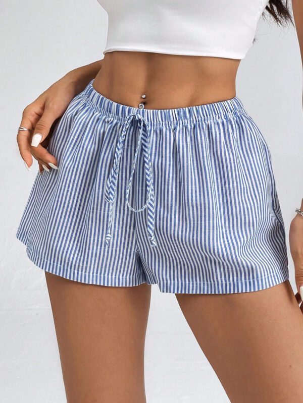 SHEIN PETITE Shorts rayés pour femmes à taille basse pour les vacances d'été à la plage