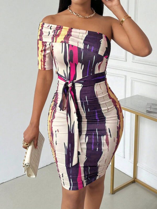 SHEIN Slayr Robe midi moulante à manches courtes pour femme d'été, épaule oblique, épaule dénudée, ceinture à la taille et froncée – Image 6