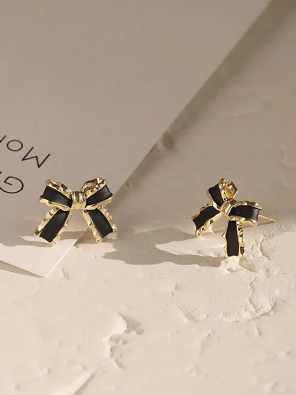 Clous D’oreilles à noeud