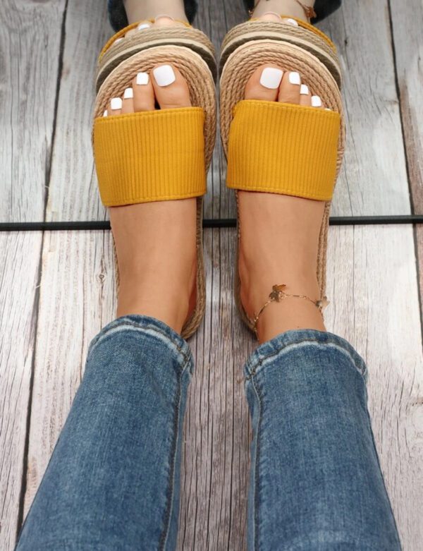 Tongs mode vêtements d'extérieur Imitation ficelle bas chaussons pour femmes sandales semelle épaisse mode pantoufles d'été