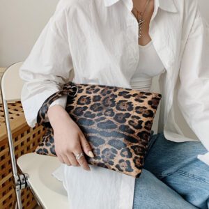 Sac à main enveloppe à motif léopard, sac bandoulière classique en faux, sac tendance convenant pour le shopping, les sorties, le travail, le soir, les dîners, glamour, élégant, raffiné, sac pochette léopard de luxe discret pour la fête, la femme, la mariée, parfait pour la fête, le dîner/le banquet, sac tendance imprimé léopard