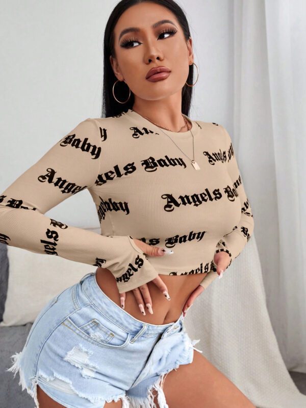SHEIN Relaxiva T-shirt avec trou pour le pouce et graphique de lettres. Hauts graphiques pour femmes – Image 5