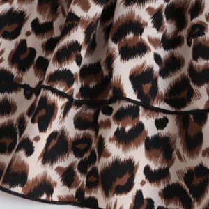 SHEIN Sweetro Jupe à volants à taille froncée et double couche imprimée léopard. Tenue Y2K à la mode pour l'été