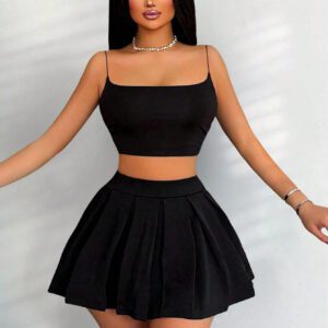 SHEIN PETITE Jupe de tennis mini à plis, couleur unie noire, style décontracté, tenue de sport, tenue de retour à l'école, tenue de campus pour femmes
