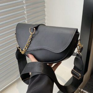 Sac bandoulière en chaîne à la mode, sac à selle minimaliste pour femme, petit sac à bandoulière simple et sac à rabat