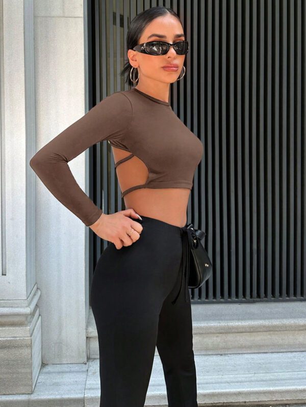 SHEIN PETITE T-Shirt Court Unicolore Dos-Nu – Image 8