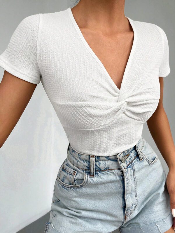 T-shirt unicolore torsadé
