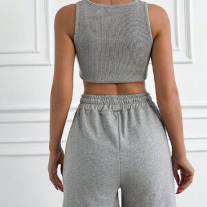 Ensemble top et short de sport en tissu côtelé