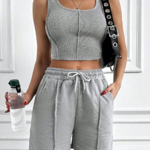 Ensemble top et short de sport en tissu côtelé