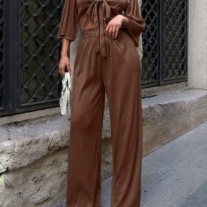 SHEIN Ensemble de 2 pièces, haut lacé et pantalon long à taille volantée en tissu texturé