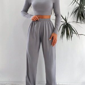 Cottnline T-shirt court col montant et pantalon à jambe droite