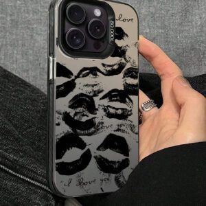 1 pièce Étui de téléphone compatible avec iPhone11/12/13/14/15/15pro/15 Plus/15 Promax/7plus/8plus/X/Xs Max/Xr/11pro/12pro/13pro/14pro/12mini/13mini/11promax/12promax/13promax/14promax/14plus/6/6s/6plus/7/8/Se, en matériel IMD transparent noir avec motif d'appareils photo et rouge à lèvres & lettres pour la Saint-Valentin