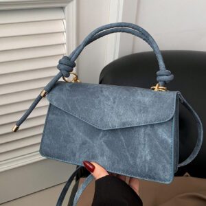 1 pièce Sac carré en PU avec imprimé en denim couleur unie, avec bandoulière réglable et rabat, sac à main élégant pour femmes pour un usage quotidien, étudiantes, travail, rendez-vous et shopping, sac à main en jean pour femmes