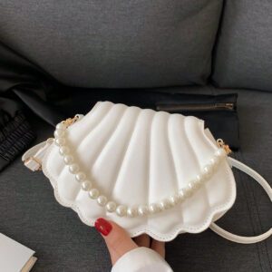 Sac à main croisé pour femme avec motif de coquillage et ornements de fausses perles, sac élégant en forme de coquille parfait pour les fêtes, mariages, dîners et banquets. Correspond aux robes de mariée, tenues de soirée formelles, robes de bal et tenues de fête pour femmes.