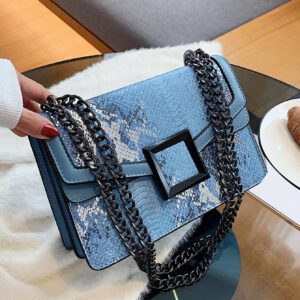 Sac carré en relief de python petit à rabat chaîne sangle