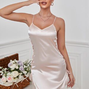 Robe de lingerie sexy en satin à laçage sur le côté