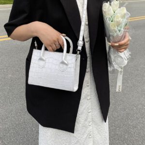 Mini sac carré léger et décontracté en relief géométrique pour adolescentes, femmes, étudiantes, recrues et cols blancs, parfait pour le bureau, l'université, le travail, les affaires, les déplacements, l'extérieur, les voyages, les sorties