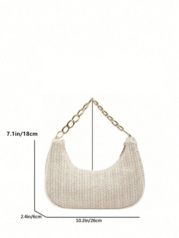 Sac à main pour femmes de forme lunaire tissé unicolore à la mode avec bandoulière en chaîne métallique, peut être utilisé comme sac à main, sac à bandoulière, sac fourre-tout, sac de plage, sac tissé décontracté et sac à téléphone, élément essentiel de l'été, parfait pour les vacances. – Image 16