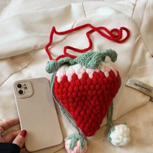Sac à main en forme de fraise au crochet, sac bandoulière mini design fait main en tricot ajouré, porte-clés/porte-monnaie mignon et doux