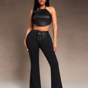 SHEIN SXY Ensemble deux pièces composé d'un débardeur noir avec gros bretelles ras-du-cou élégant, casual et sexy pour le réveillon du Nouvel An, les mariages, les fêtes et les rendez-vous de la Saint-Valentin. Des pantalons évasés avec un empiècement en tricot et un nœud décoratif sur le devant
