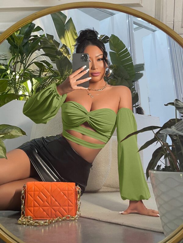SHEIN SXY Top court col bardot torsadé découpe – Image 3