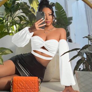 SHEIN SXY Top court col bardot torsadé découpe