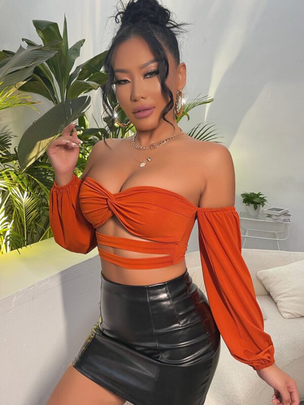 SHEIN SXY Top court col bardot torsadé découpe – Image 11