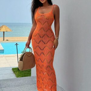SHEIN VaVaLuxe Robe de longue de vacances de plage d'creux simple à bretelles spaghetti fendue pour femmes