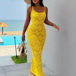 SHEIN VaVaLuxe Robe de longue de vacances de plage d'creux simple à bretelles spaghetti fendue pour femmes