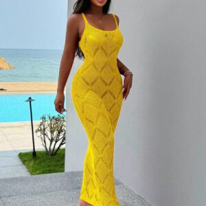SHEIN VaVaLuxe Robe de longue de vacances de plage d'creux simple à bretelles spaghetti fendue pour femmes