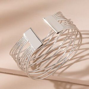 1 pièce Bracelet de mode à ouverture décorée de métal multicouche pour femme