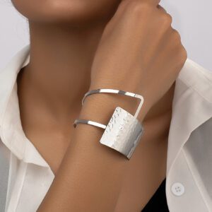 1 pièce Bracelet à la mode à détail géométrique pour femme pour décoration quotidienne