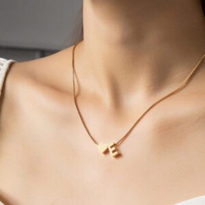 1 pièce Bracelet charm simple et avec symbole de cœur, bracelet à maillons avec 26 lettres de l'alphabet anglais de conception rétro, Saint-Valentin