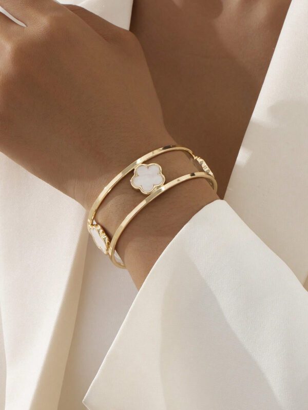 1 pièce Bracelet ouvert à double ligne avec design de trèfle chanceux élégant pour femmes