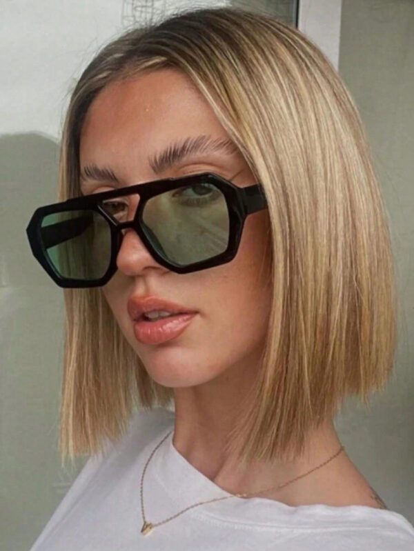Nouveau style à la mode Lunettes carrées rétro aux verres océan Stylées pour femmes, convenant à un port quotidien. 1 pièce Accessoire de plage pour femmes Lunettes de soleil – Image 3