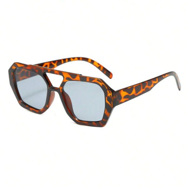 Nouveau style à la mode Lunettes carrées rétro aux verres océan Stylées pour femmes, convenant à un port quotidien. 1 pièce Accessoire de plage pour femmes Lunettes de soleil – Image 14