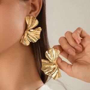 1 paire de boucles d'oreilles vintage avec design géométrique de feuille en métal, accessoire élégant pour les affaires et les fêtes pour femmes (comprend des tampons blancs ou transparents pour empêcher les tiges des boucles d'oreilles de percer l'emballage, l'article réel peut varier)