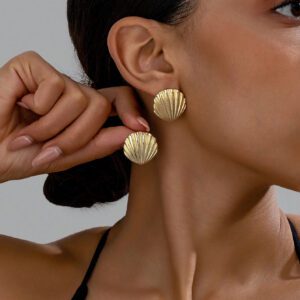 1 paire Boucles d'oreilles élégantes et exquises en forme de coquillage avec un style à la mode