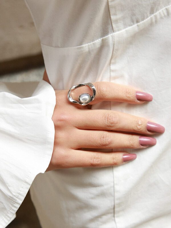 SHEIN BIZwear Bague Décorée De Fausse Perle