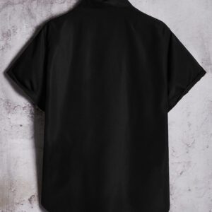 Manfinity UrbanChill Chemise pour homme de coupe ample avec lettrage graphique et bloc de couleur sans T-shirt, chemise vintage de travail kaki des années 70 à col boutonné à manches courte, cadeau pour petit ami
