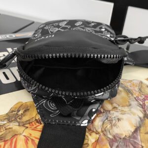 TIANDINGYU Mini sac banane sac à bandoulière sac de poitrine sac nylon décontracté collège bureau sac messager sac carré sac pour voyage vacances sport léger sac de collège pour livres sac multifonction pour hommes sac ceinture sac à bandoulière sac pour hommes sac noir essentiels de voyage essentiels de vacances sac banane retour à l'école