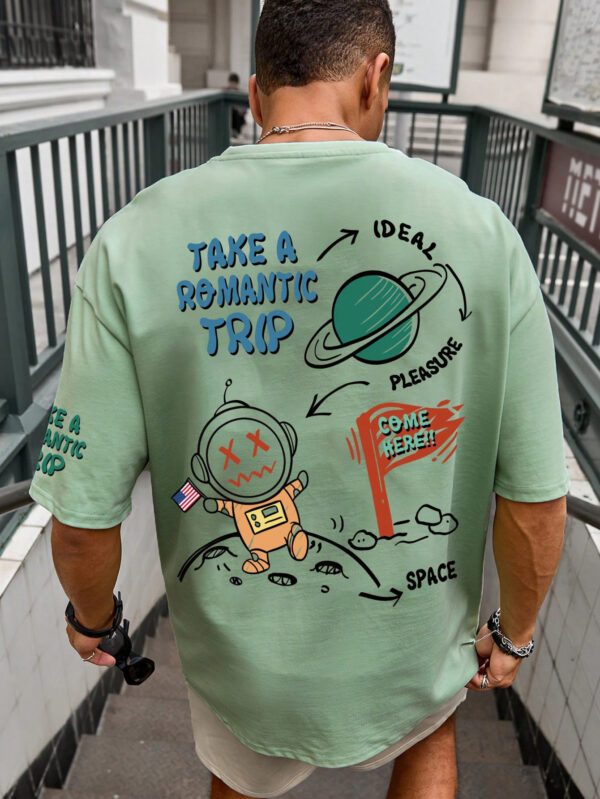 Manfinity Hypemode T-shirt Décontracté Ample À Épaules Basses Imprimé De Slogans De Dessins Animés Pour Hommes – Image 4