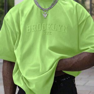 Manfinity Homme T-shirt casual à manches courtes pour hommes en été, col rond, avec impression en relief de lettres. Streetwear
